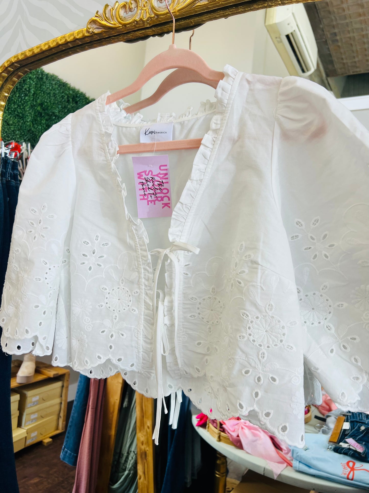 BOW TIE VNECK EYELET TOP