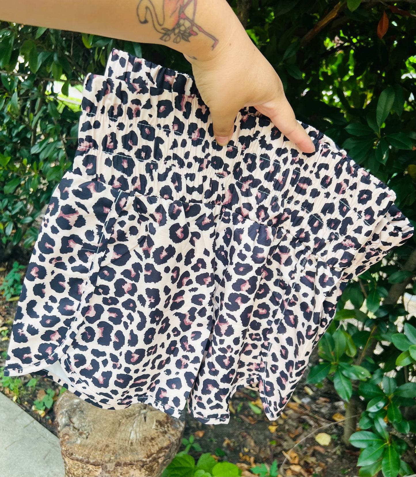 HW LEOPARD SHORTS