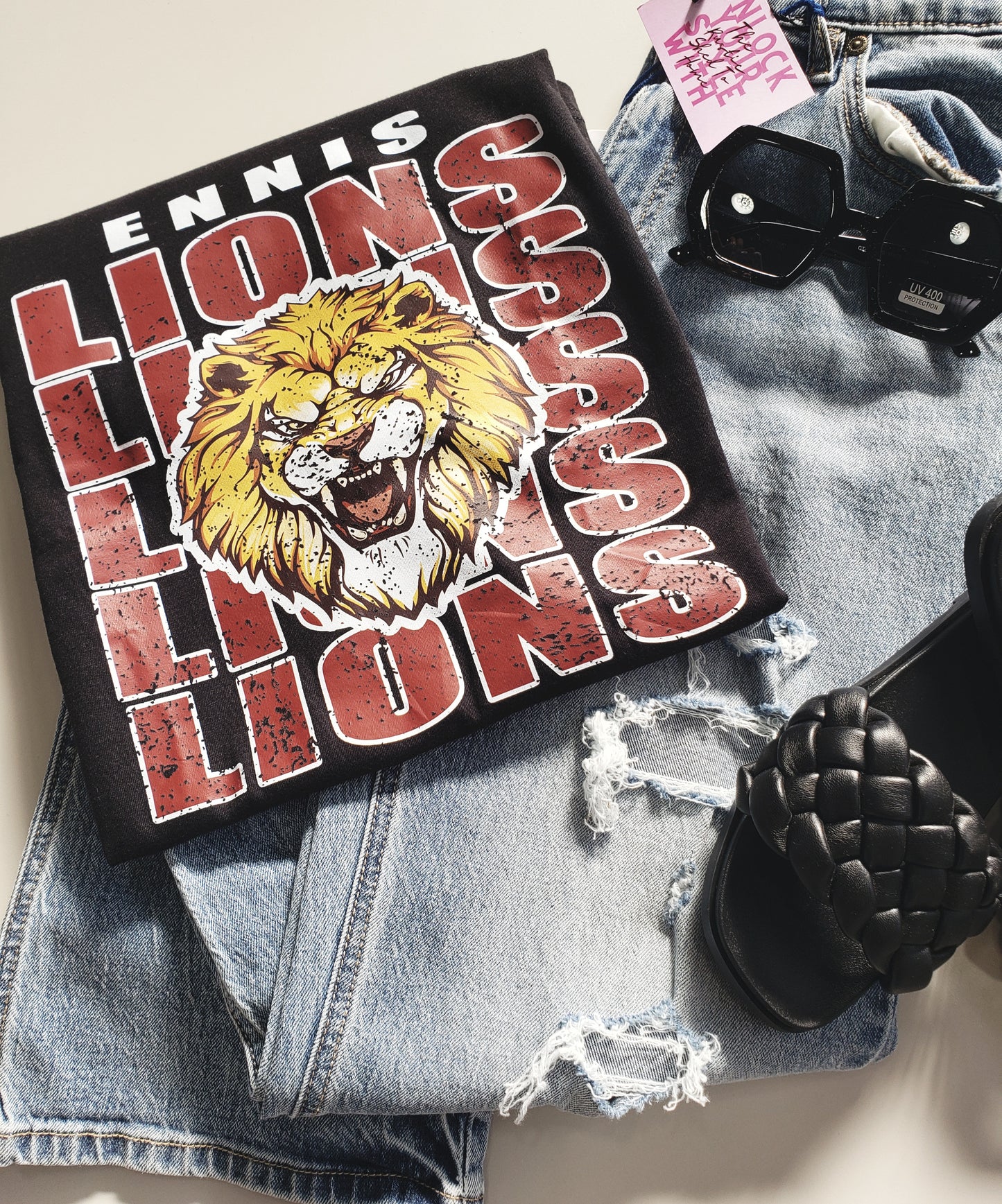 STACKED E LIONS