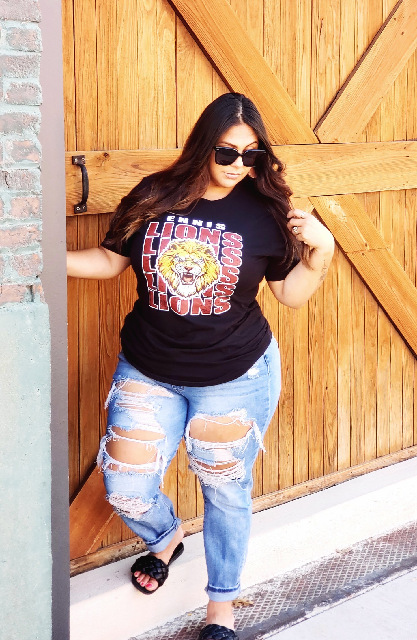 STACKED E LIONS