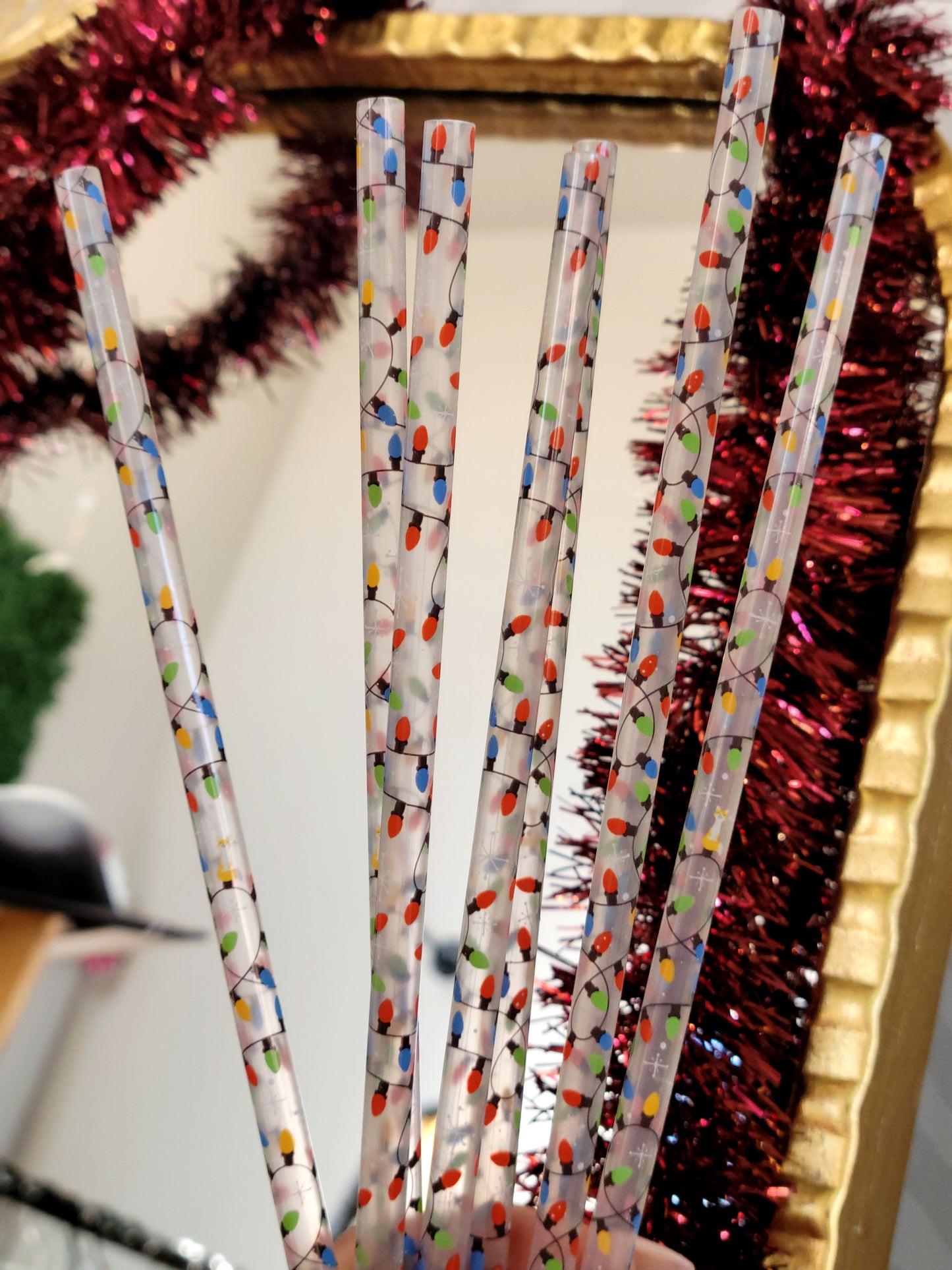 HOLIDAY LIGHTS STRAWS