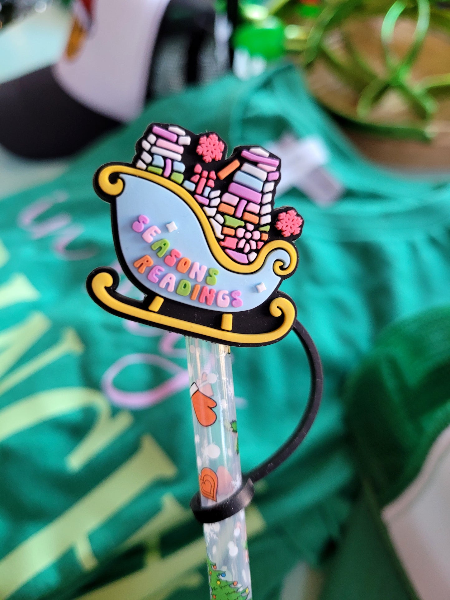 SEASONS READINGS STRAW TOPPER