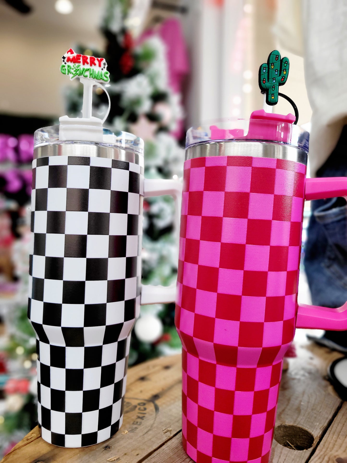 CHECKERED TUMBLERS