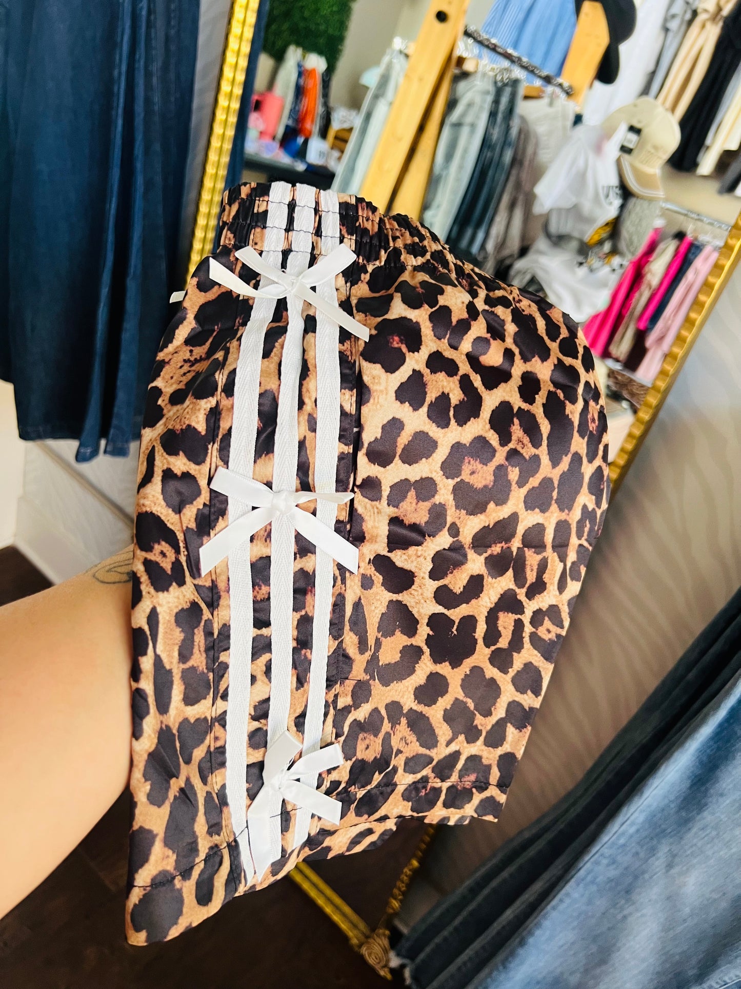 LEOPARD BOW SHORTS