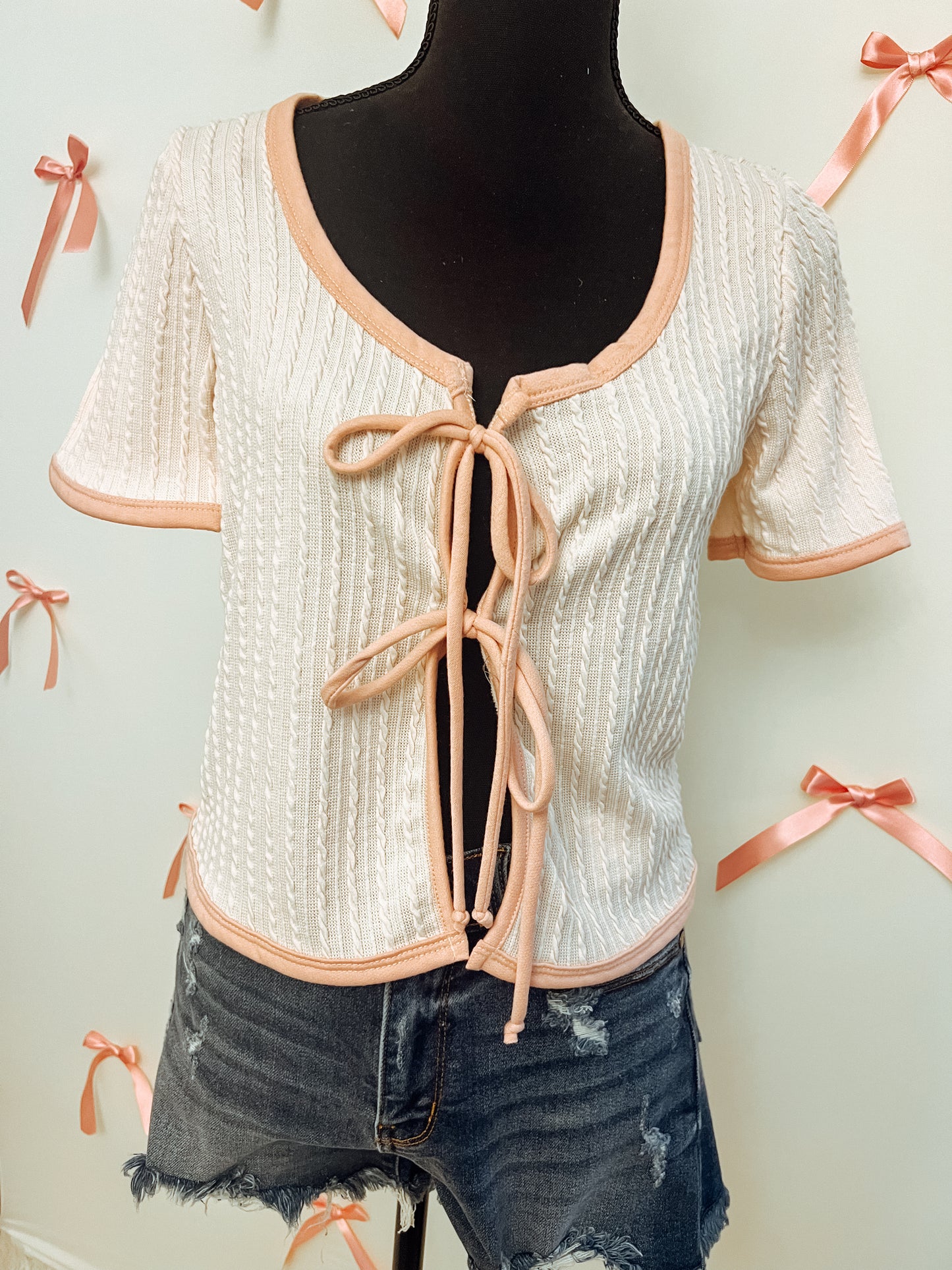 CREAM CABLE KNIT CARDI