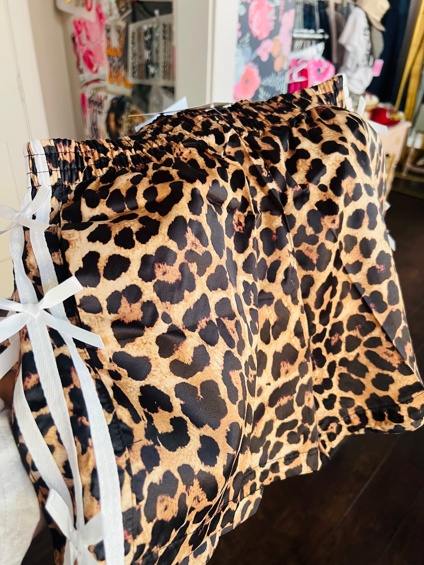 LEOPARD BOW SHORTS