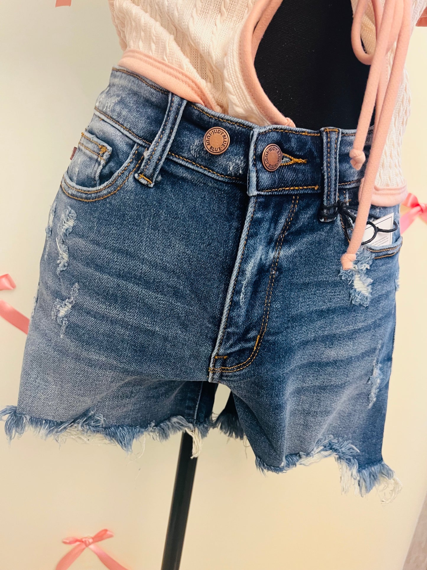 2 BUTTON DAD SHORTS
