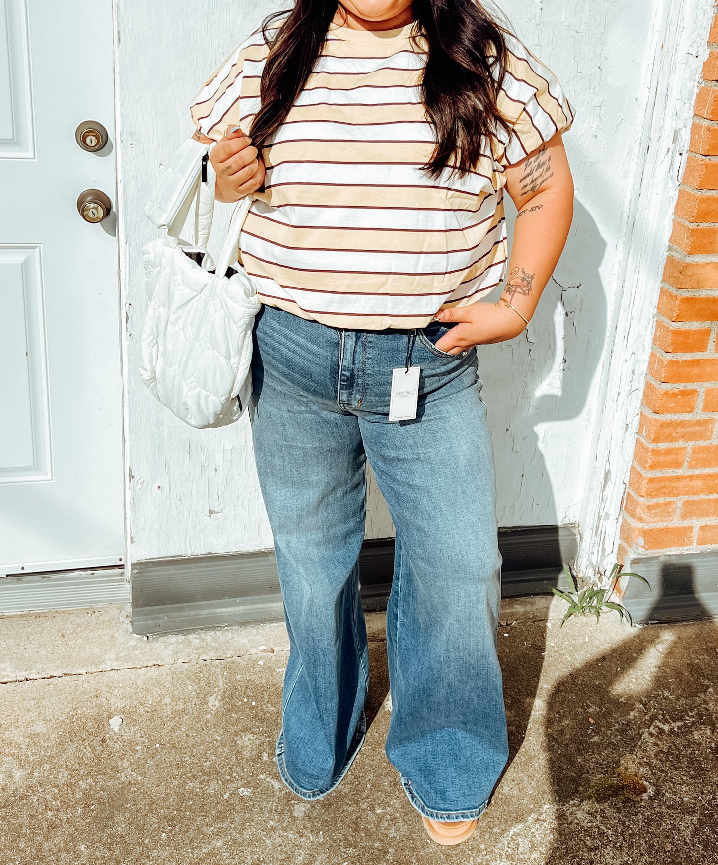TAUPE CHOCO BUBBLED HEM TOP