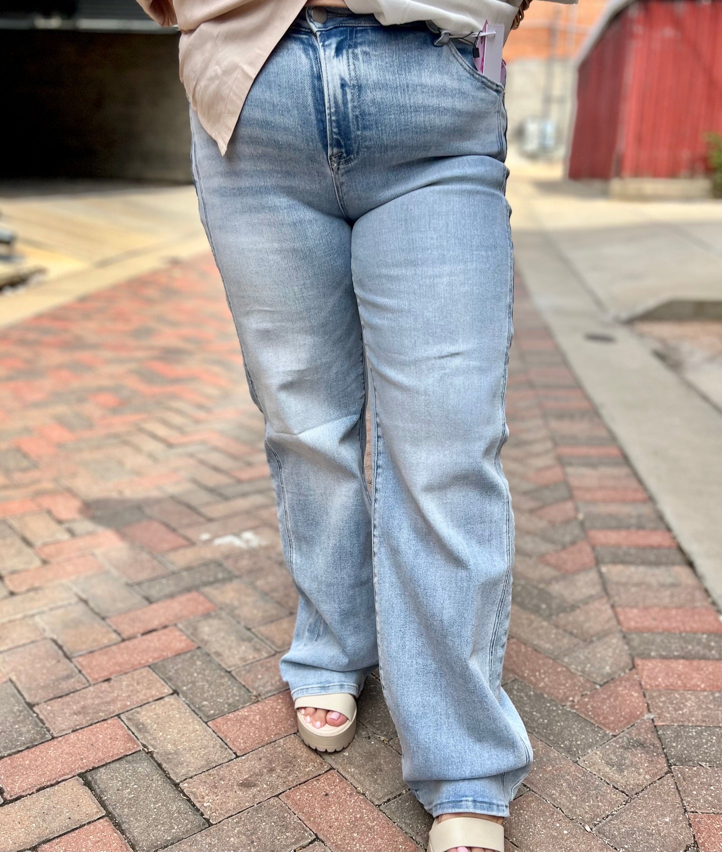 MID RISE STRAIGHT JEANS