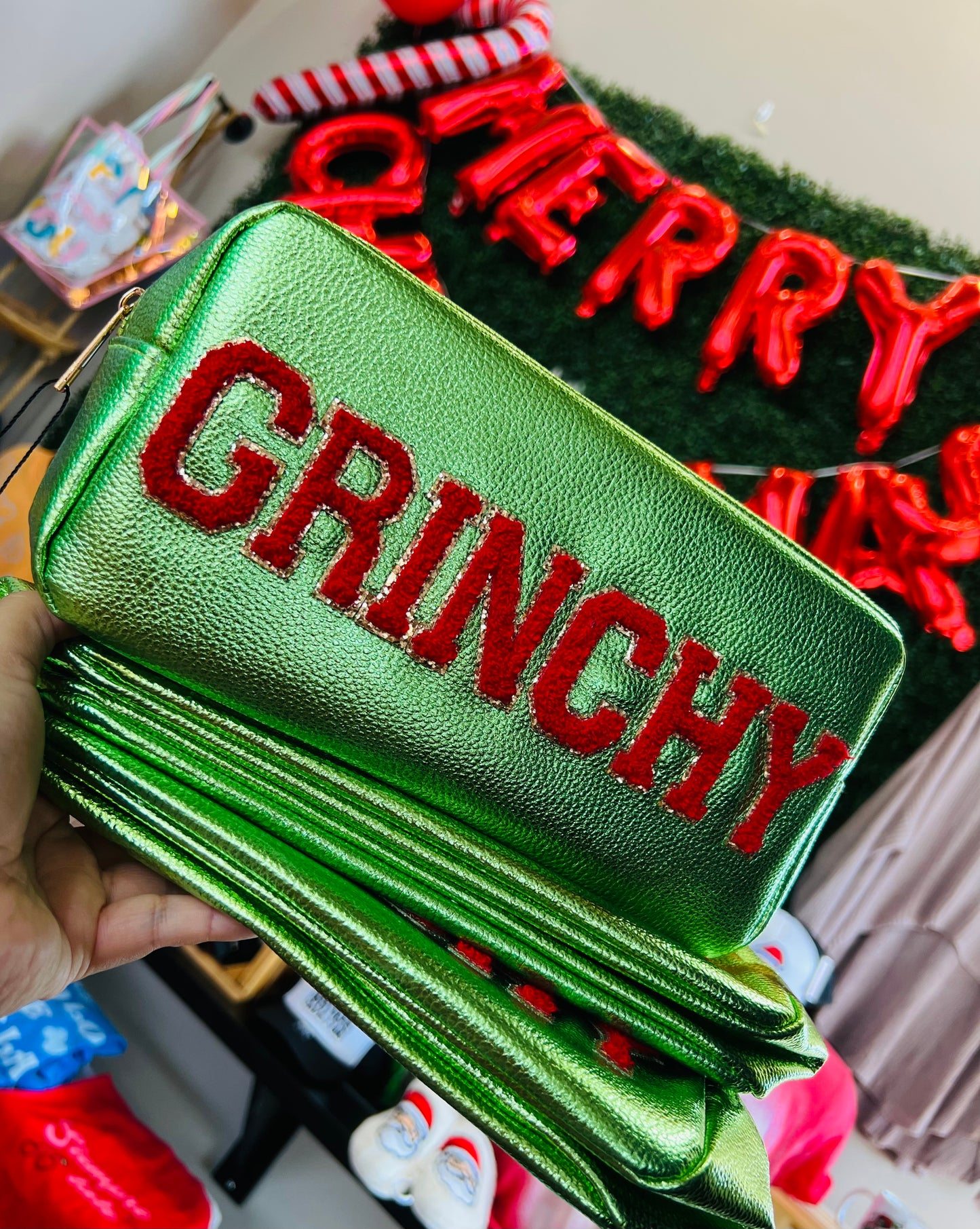 GRINCHY CHENILLE BAG