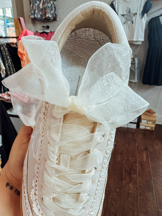 JULIE EMBROIDERED BOW