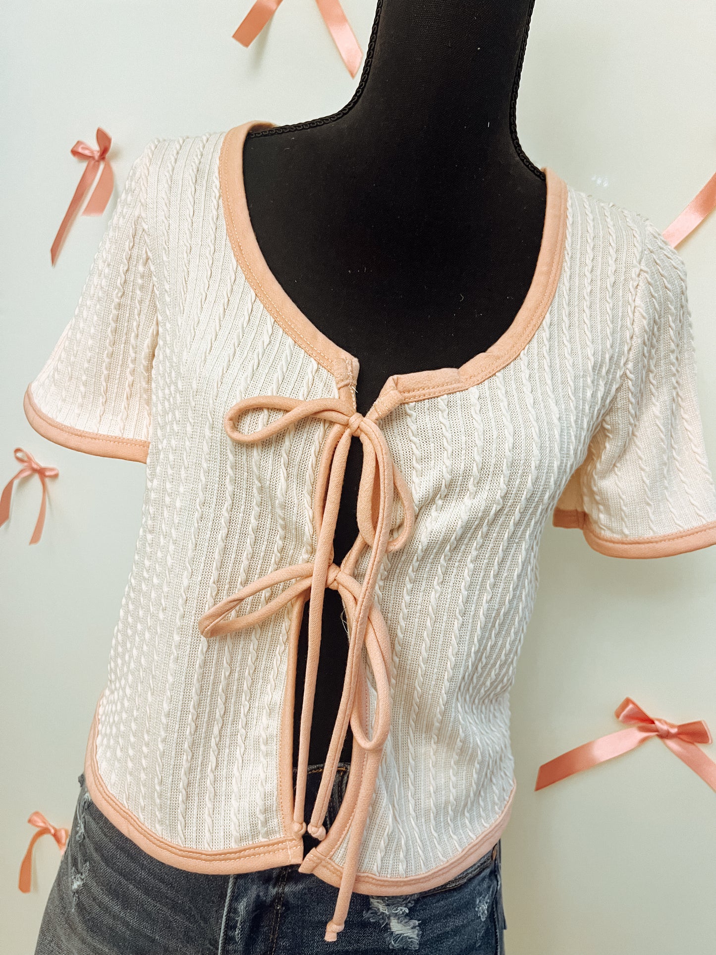CREAM CABLE KNIT CARDI