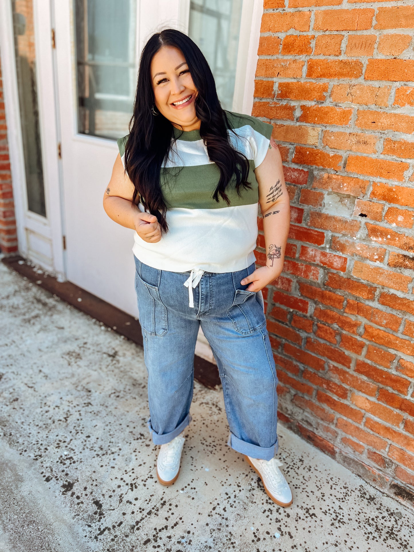 MOSS GREEN TOP