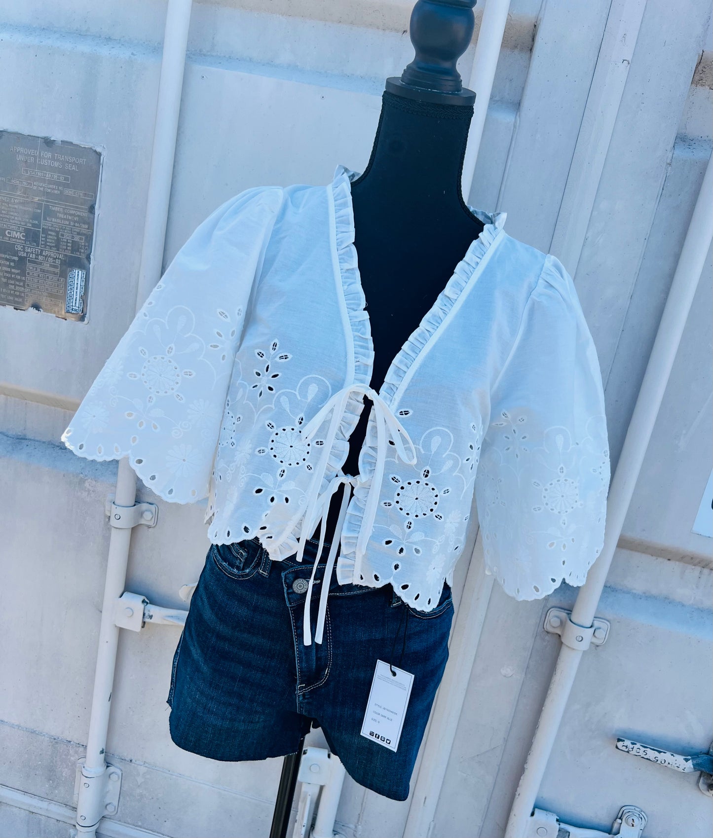 BOW TIE VNECK EYELET TOP