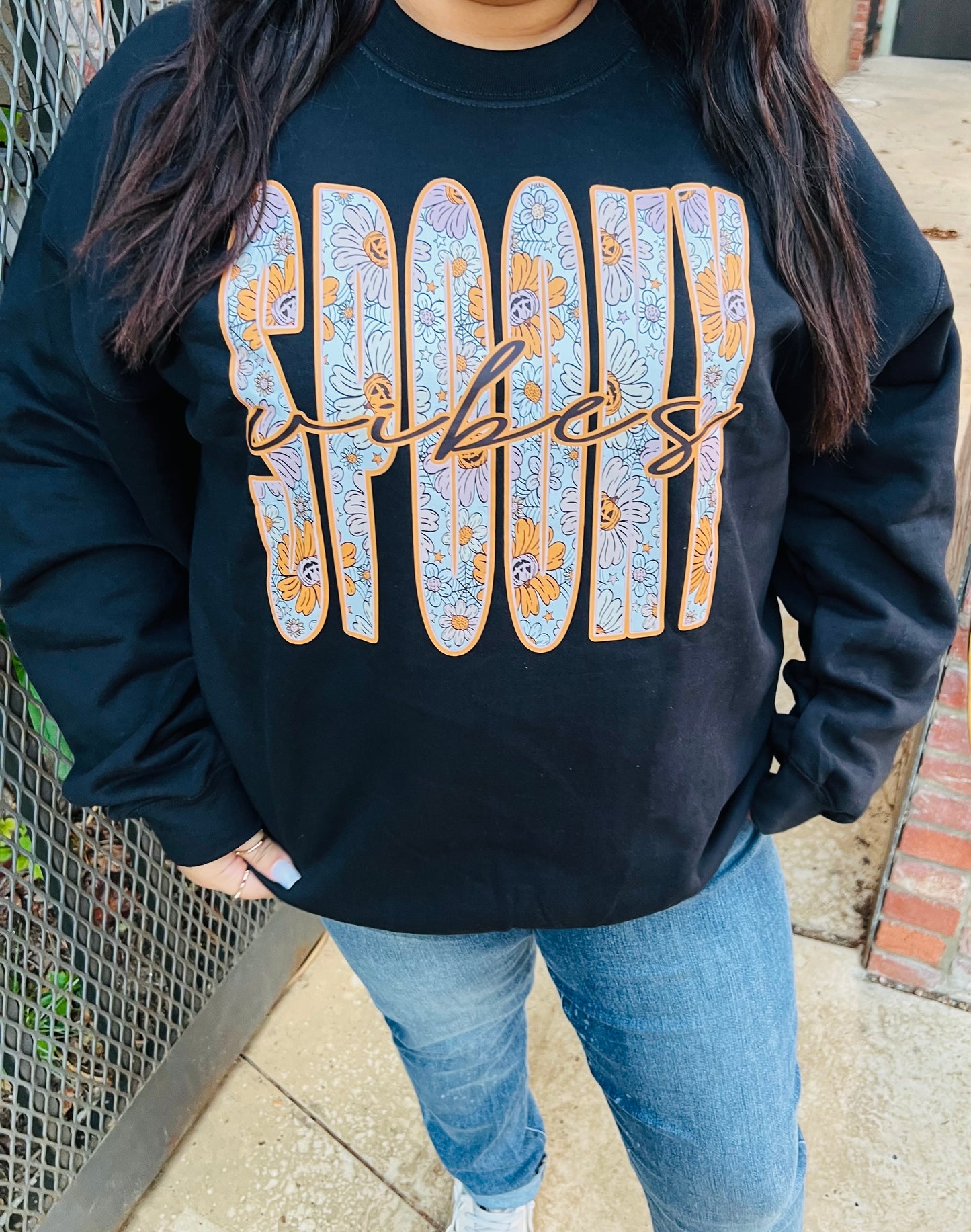 SPOOKY VIBES SWEATSHIRT
