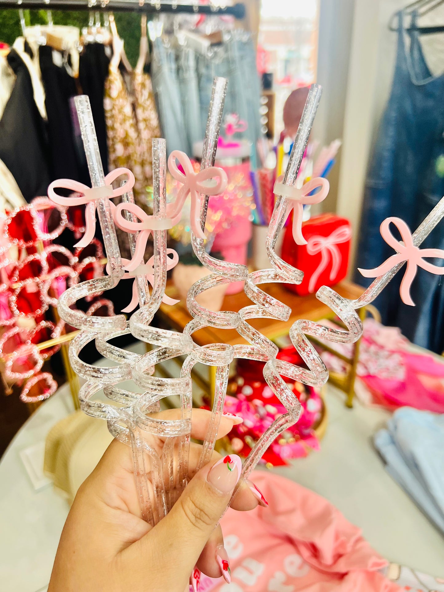 SPECKLED BOW STRAWS