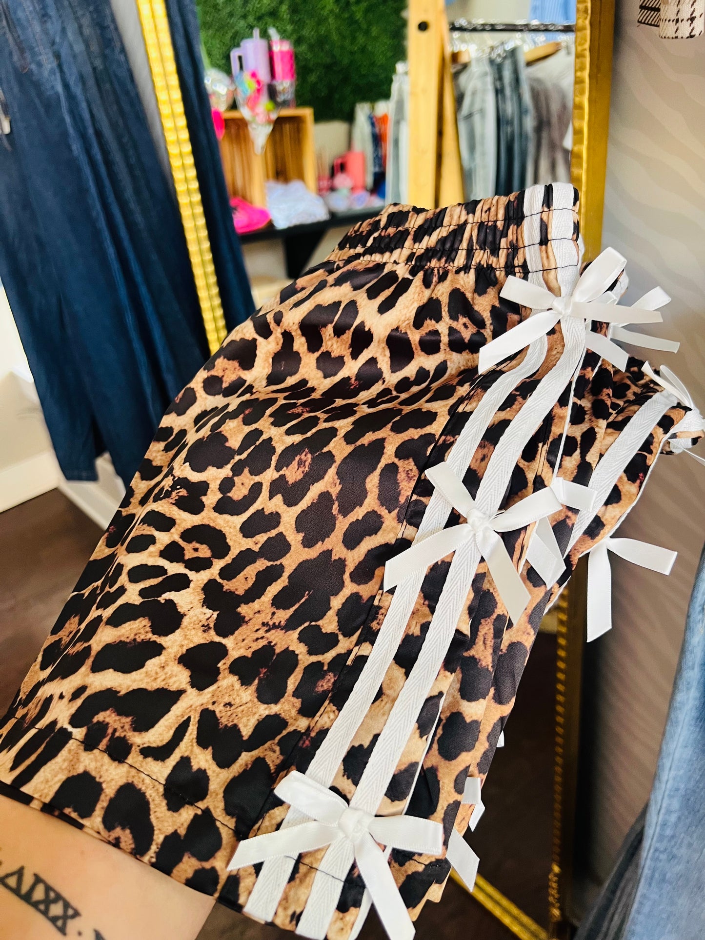 LEOPARD BOW SHORTS