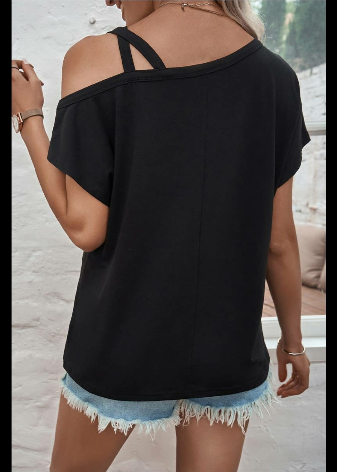 BLACK CROSS STRAP TOP MO