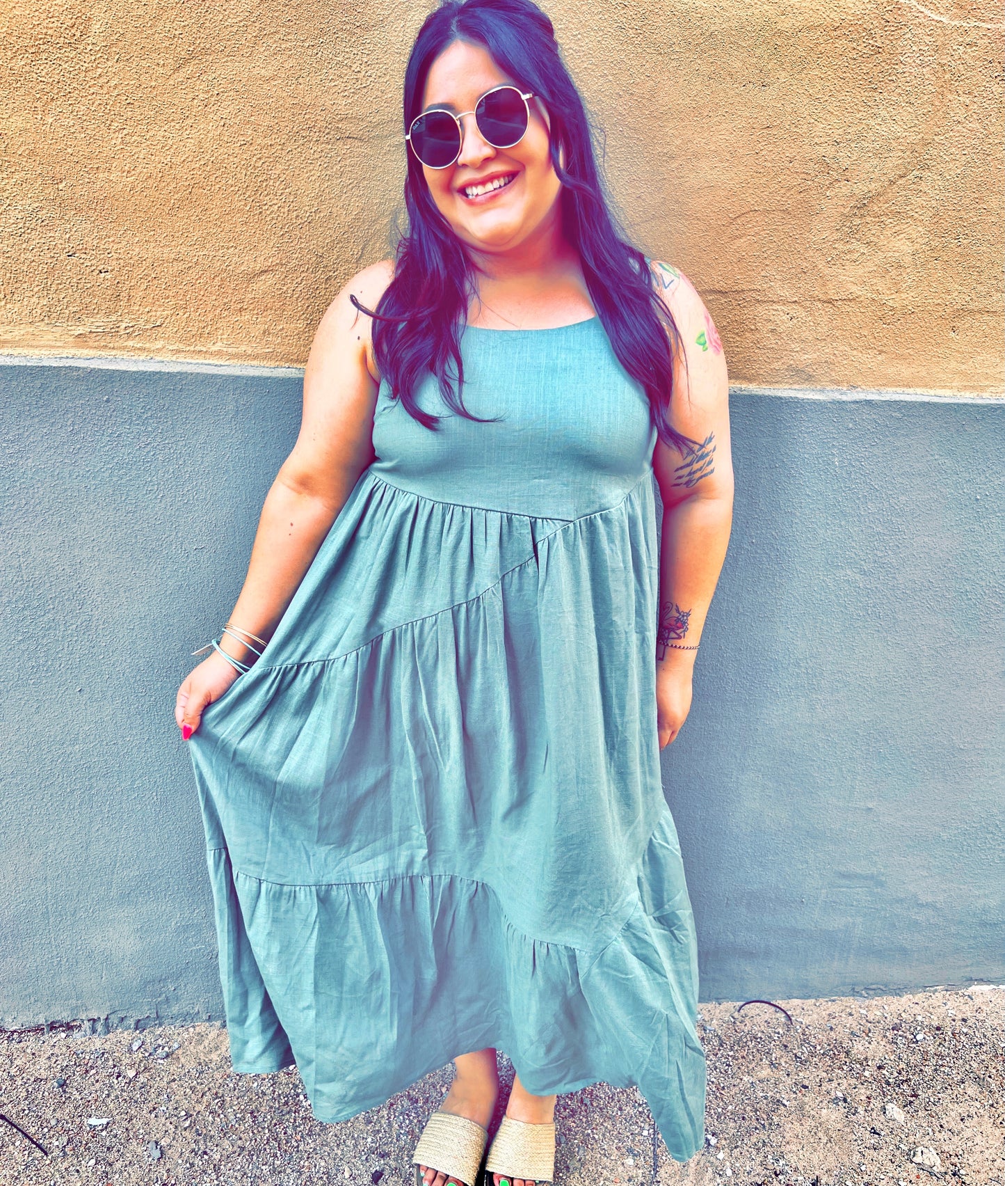 SLEEVELESS TIERED MAXI