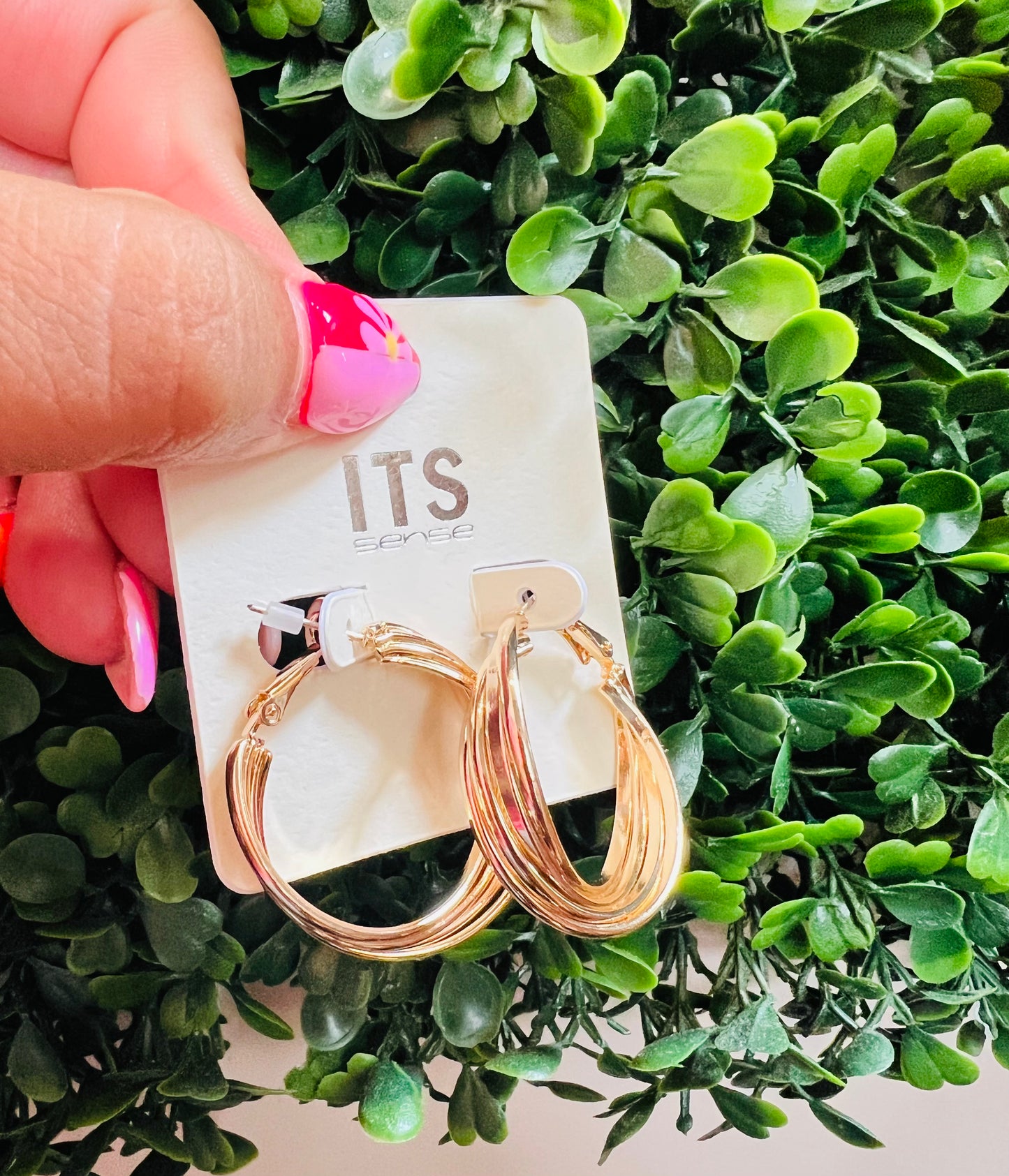 GOLD TWISTED HOOPS
