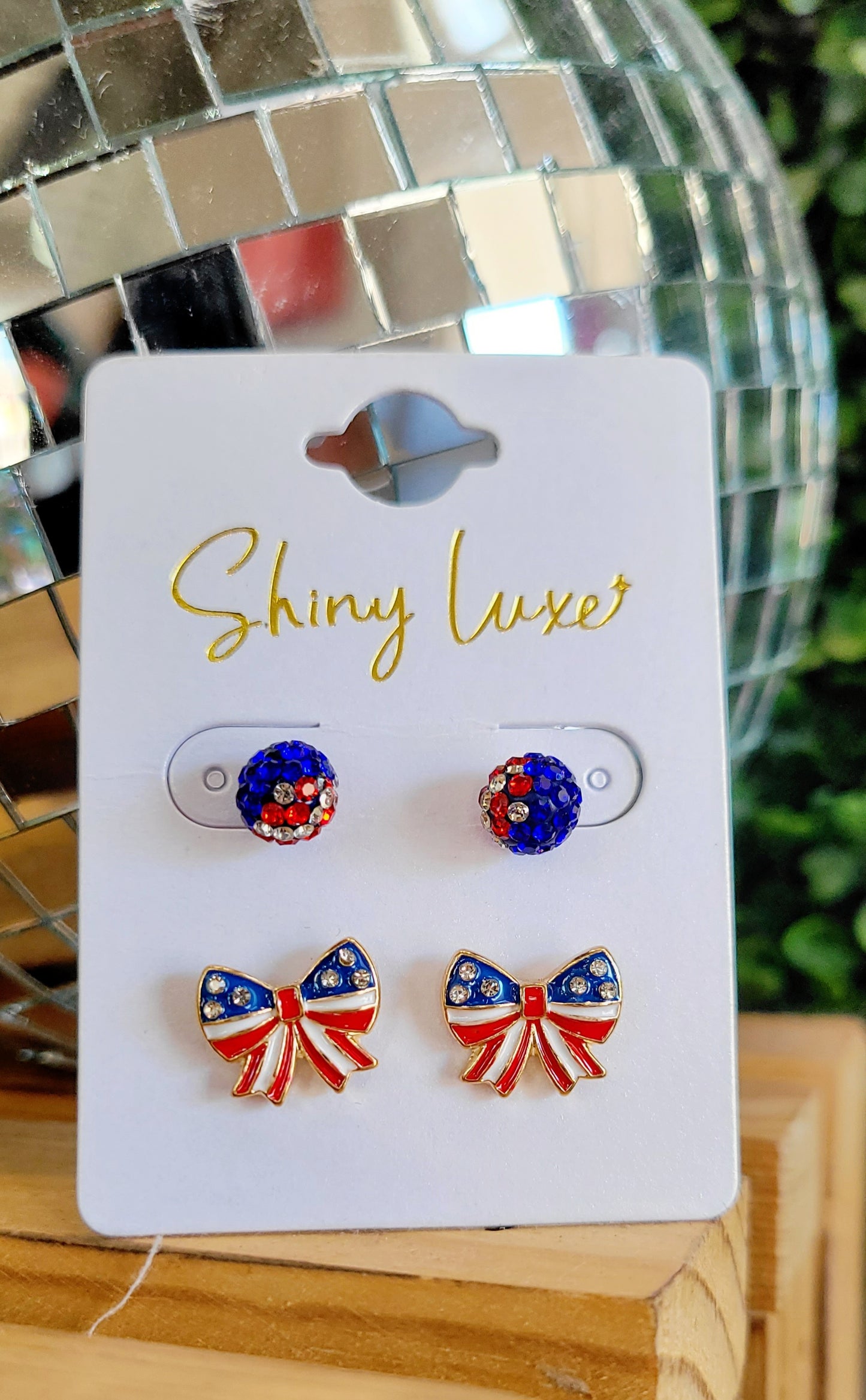 PATRIOTIC STUD SET