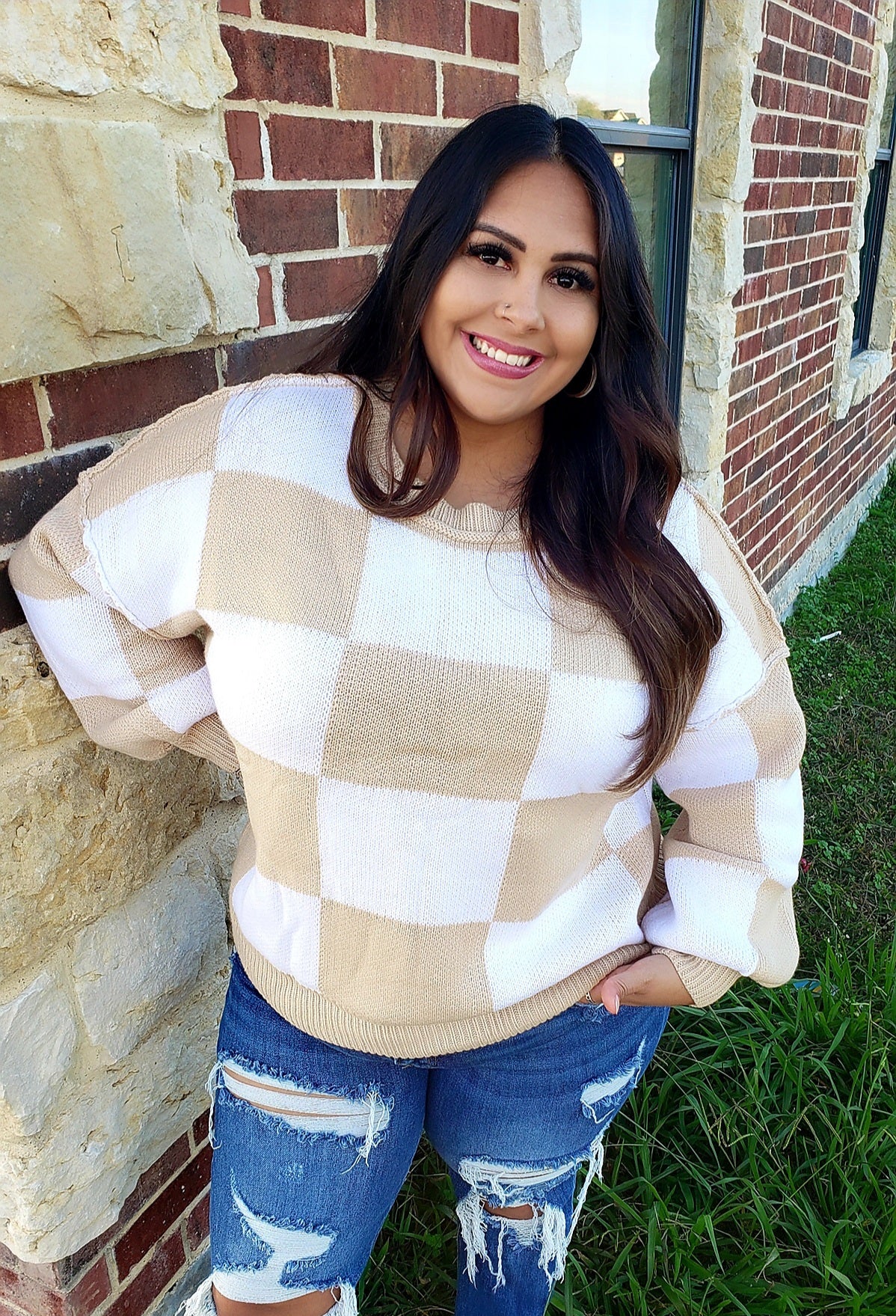 kHAKI CHECKERED SWEATER