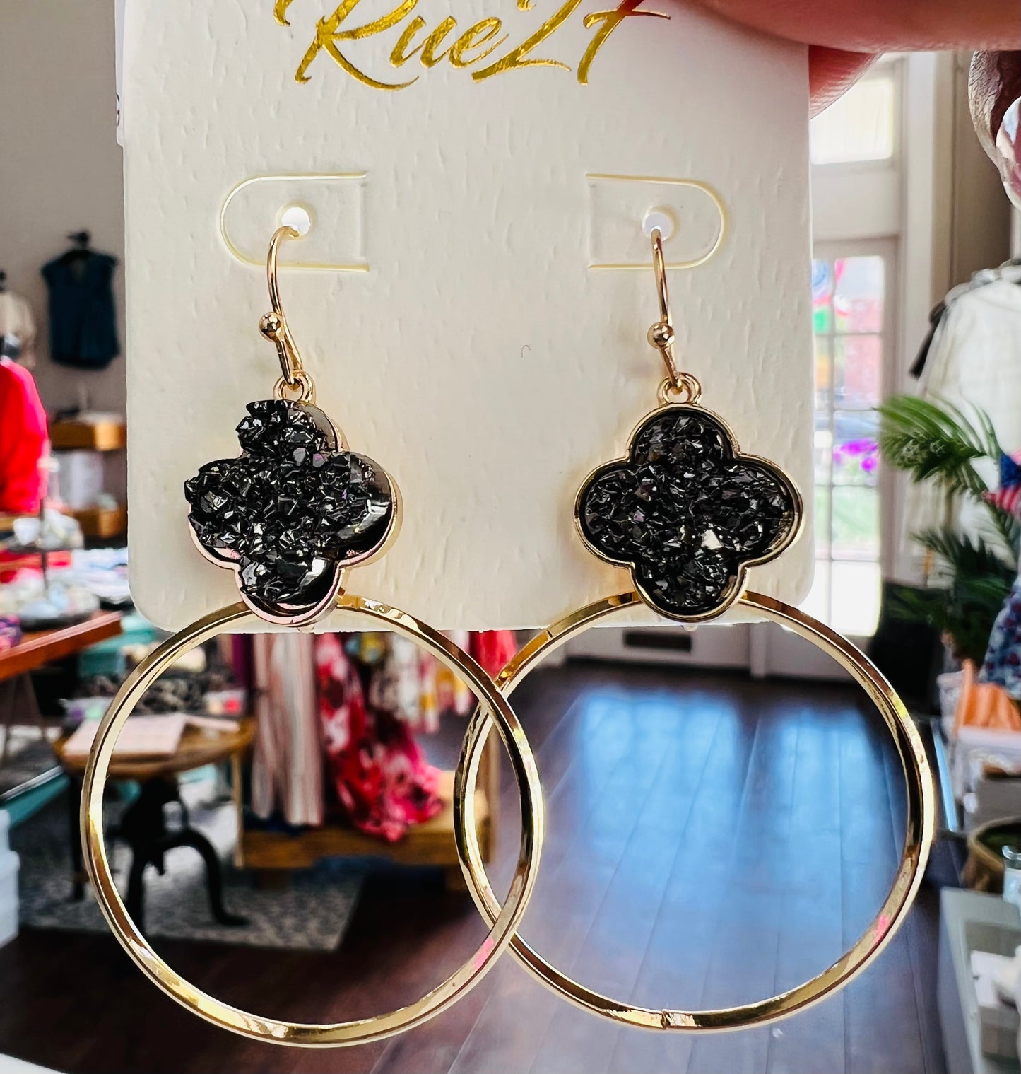 SILVER CLOVEVER EARRINGS