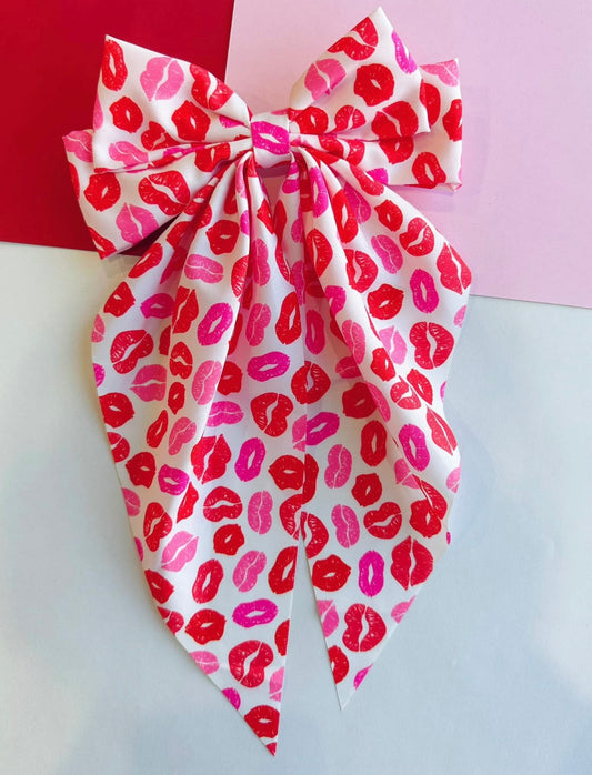 VDAY LIP RIBBON BOW