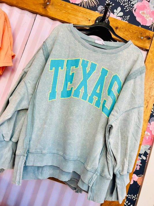 DUSTY BLUE OVERSIZED SWEATER