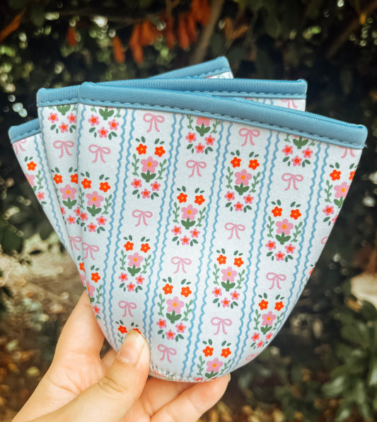 BOW BLOSSOM KOOZIE