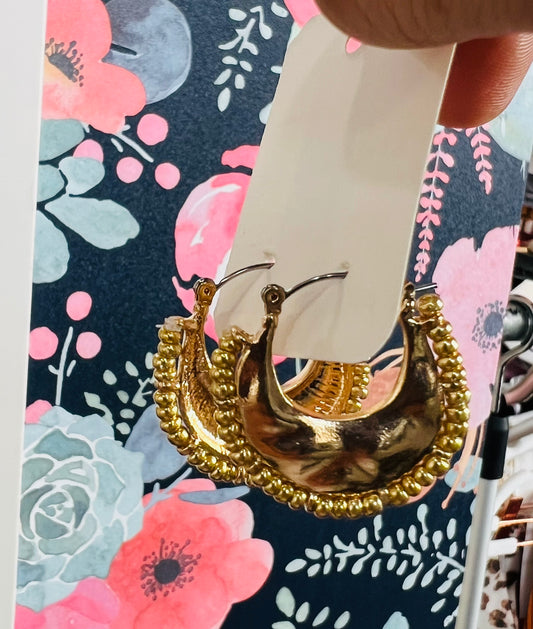 GOLD MOON SHAPE EARRINGS