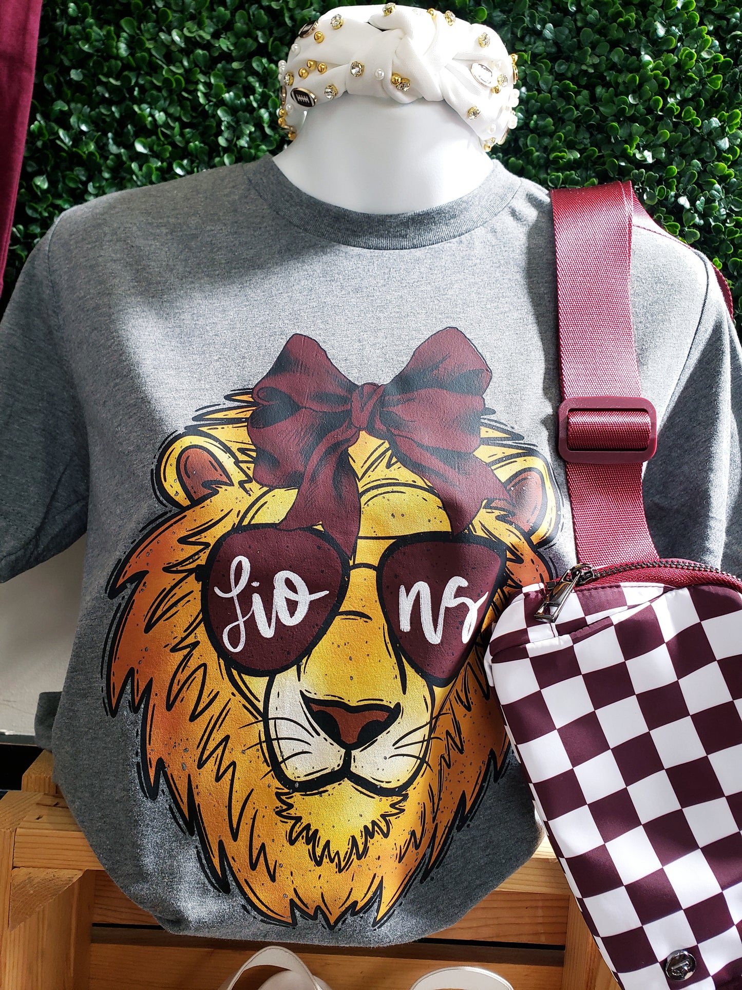 PREPPY LION TEE