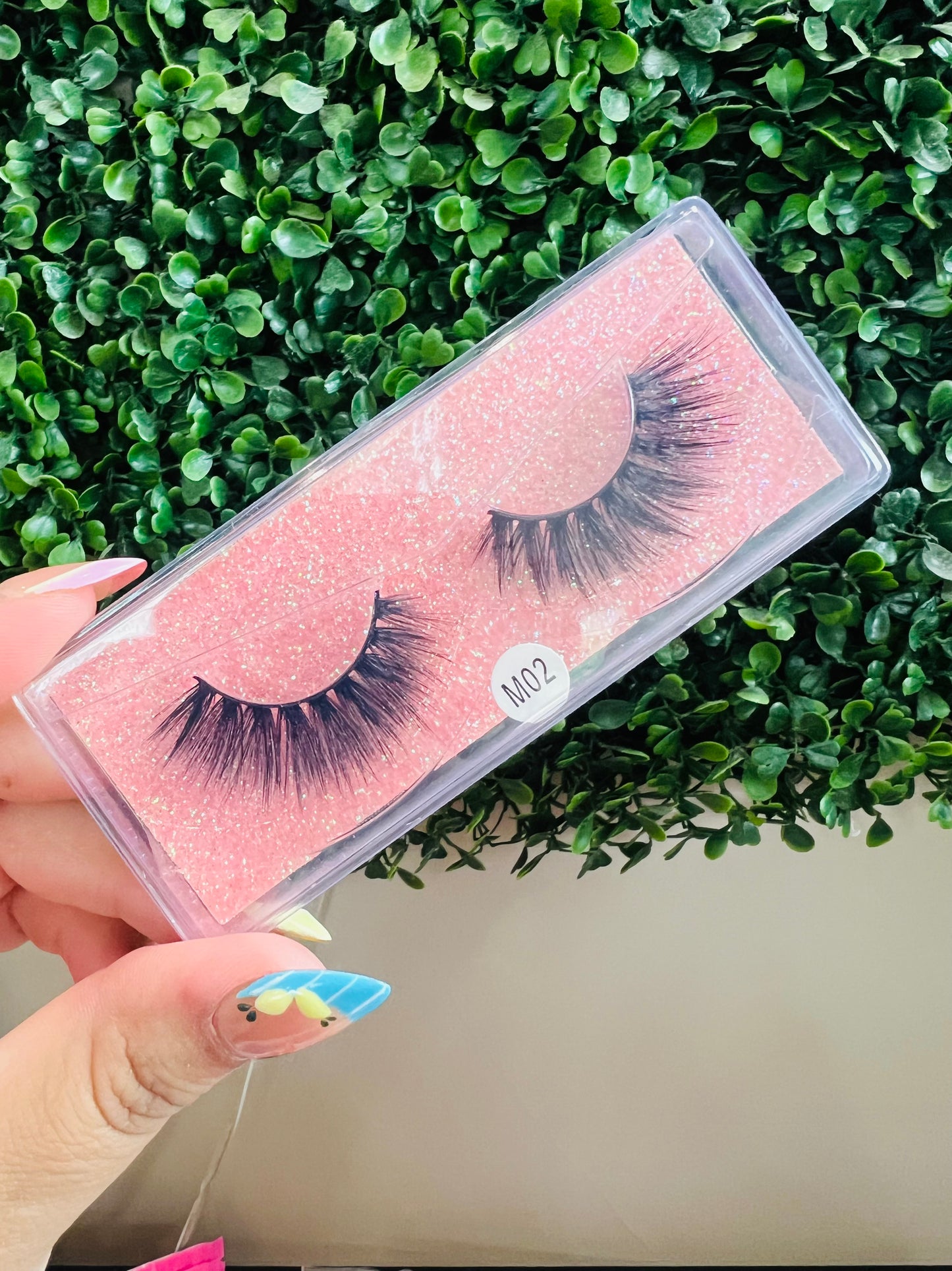 FALSIE LASHES