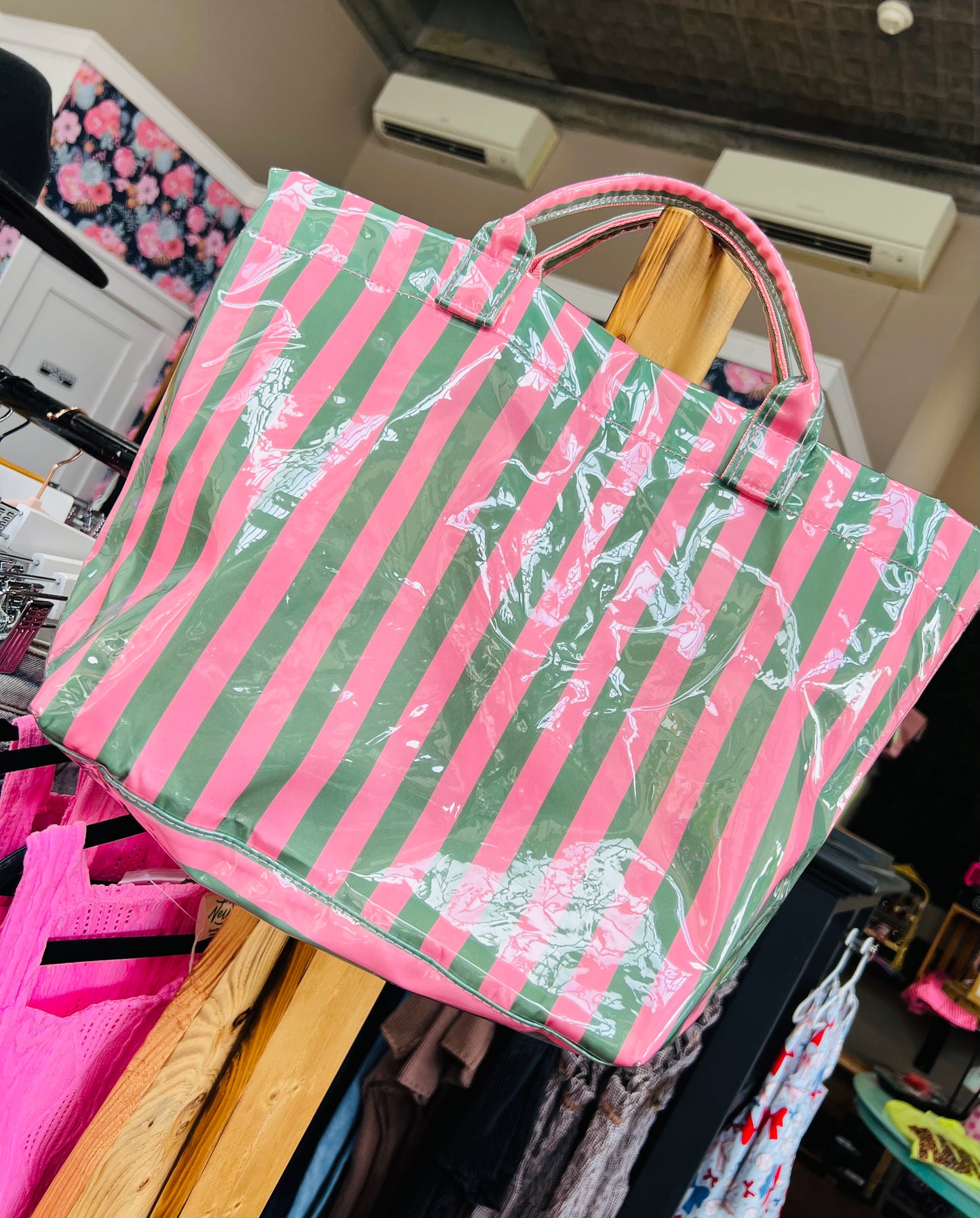 VERTICAL LARGE TOTE