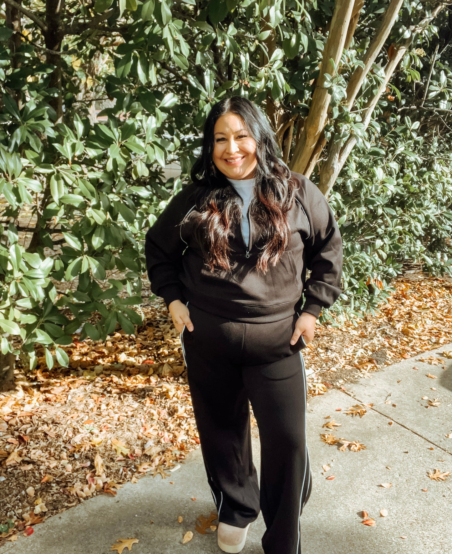 WIDE LEG BLACK PANTS