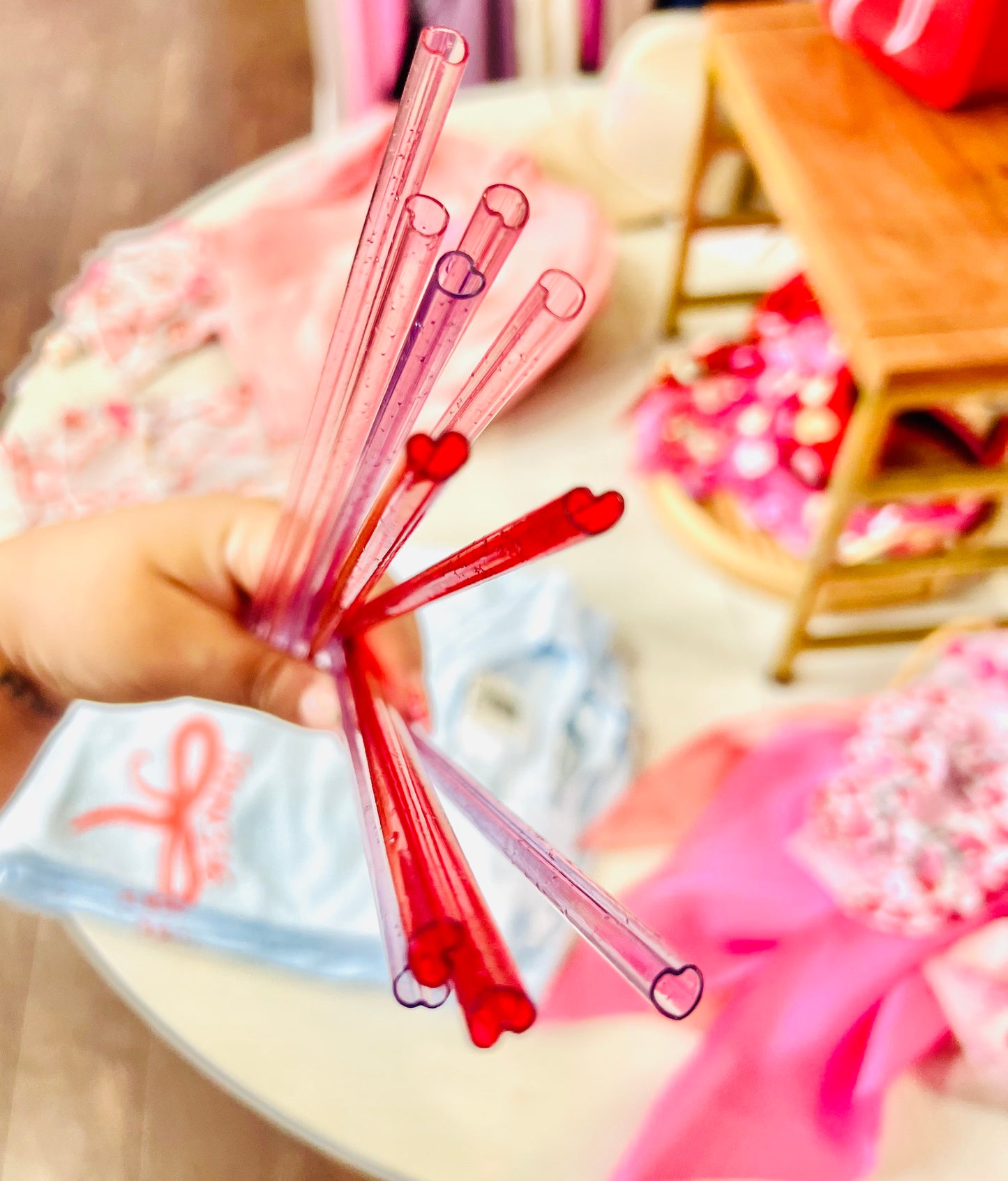 HEART SPECKLED STRAWS