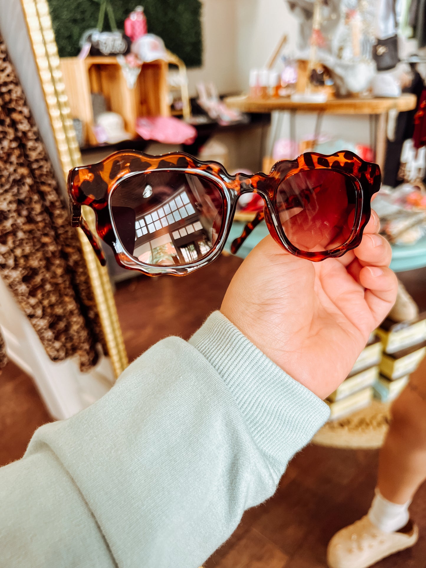 TORTOISE CLOUD SUNNIES