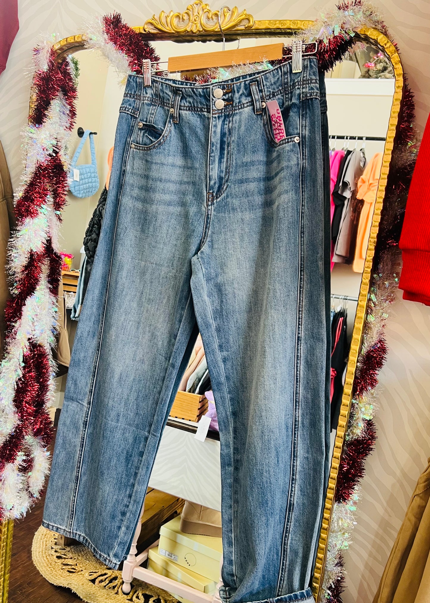 DOUBLE BUTTON STRAIGHT LEG JEANS