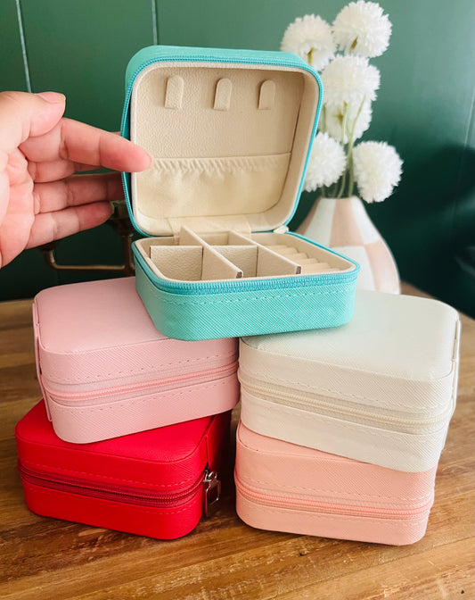 TRAVEL JEWELRY CASE