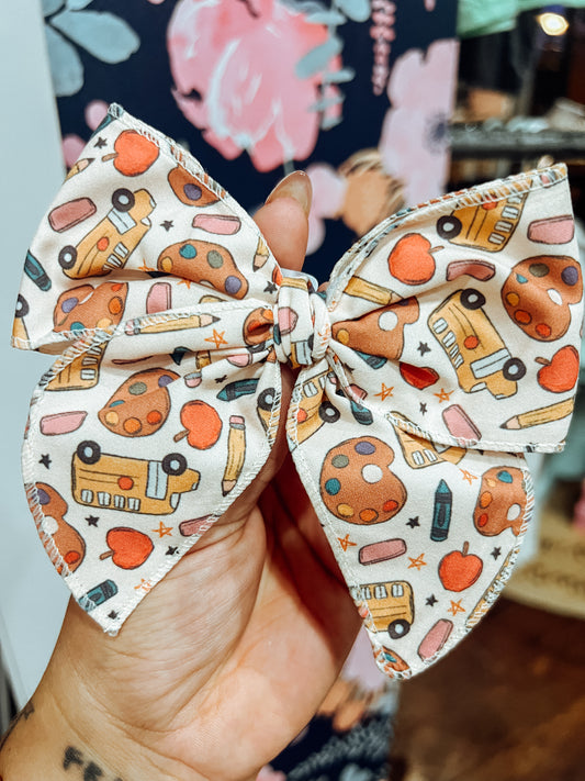 BACK 2 SCHOOL BOWS