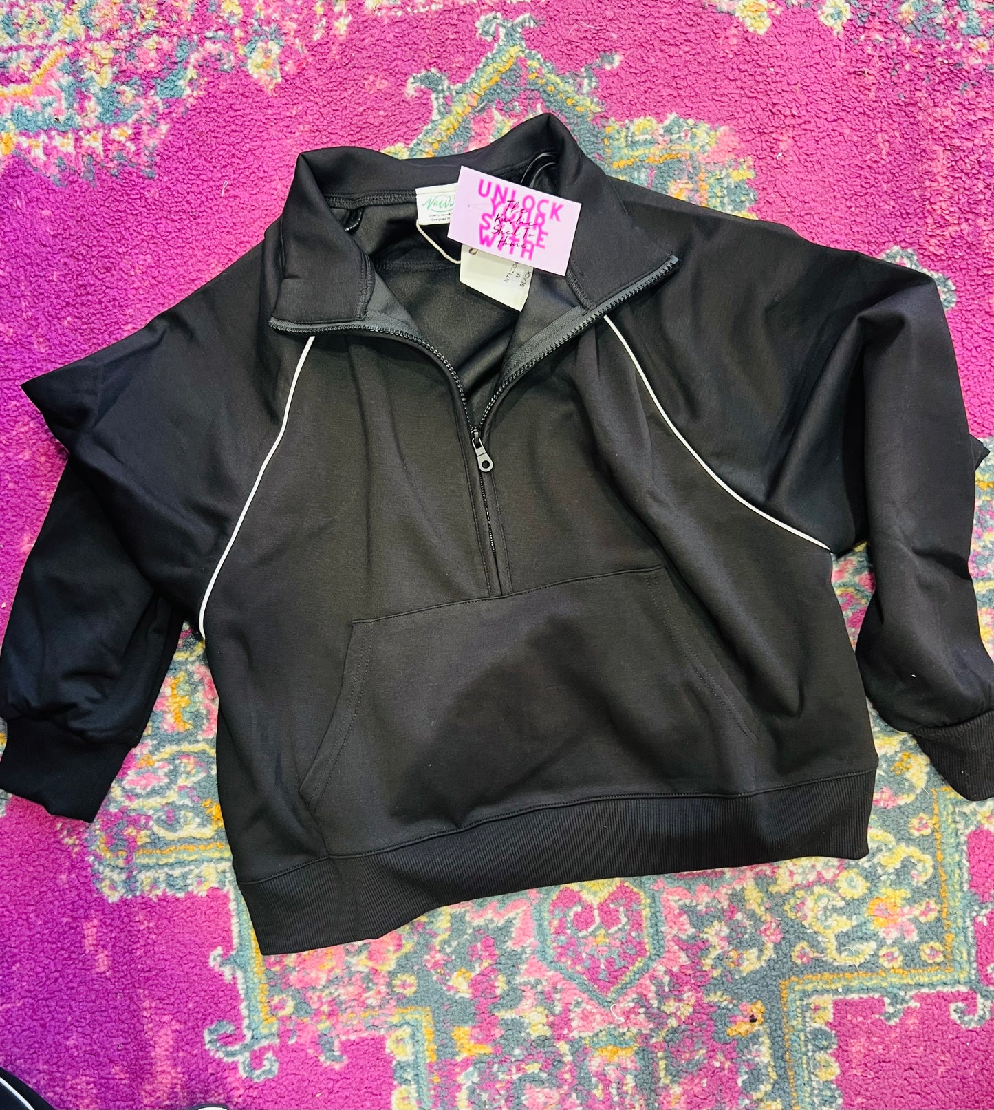 BLACK HALF ZIP