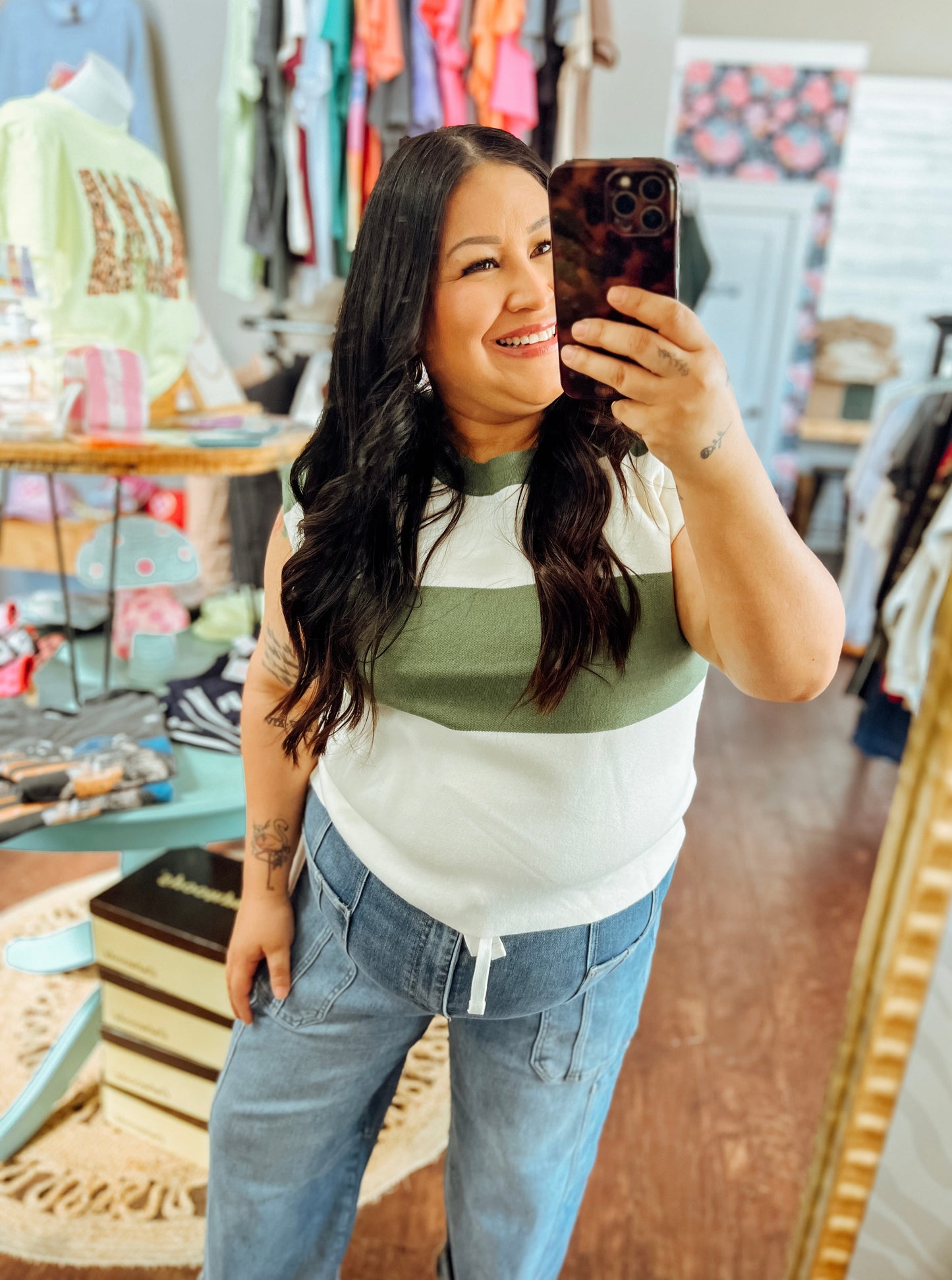 MOSS GREEN TOP
