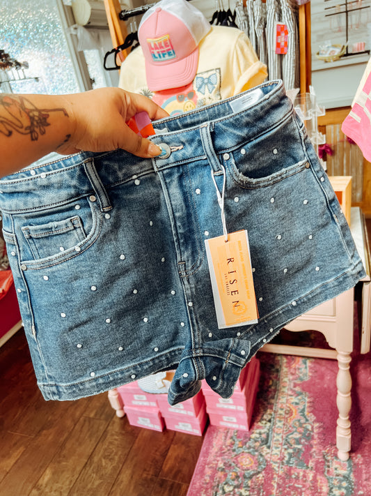 RISEN DOT EMBROIDERED SHORTS