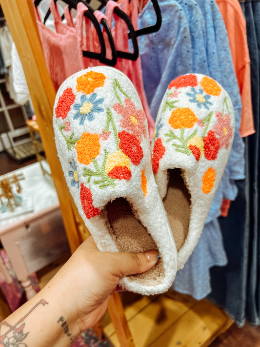 MAY FLOWERS SLIPPERS