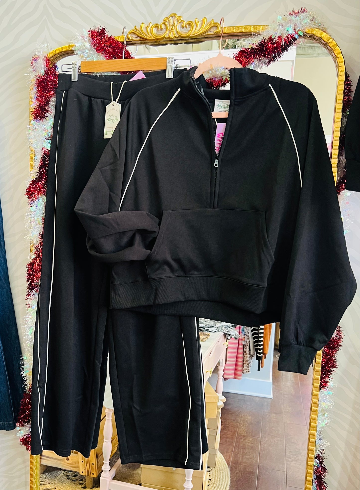 WIDE LEG BLACK PANTS