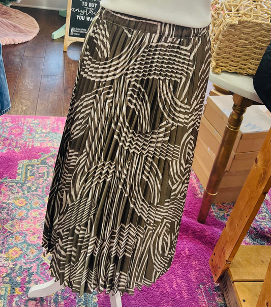 ABSTRACT PLEATED SKIRT