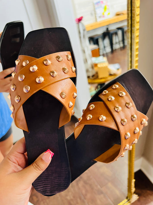 BROWN FAUX LEATHER SANDALS