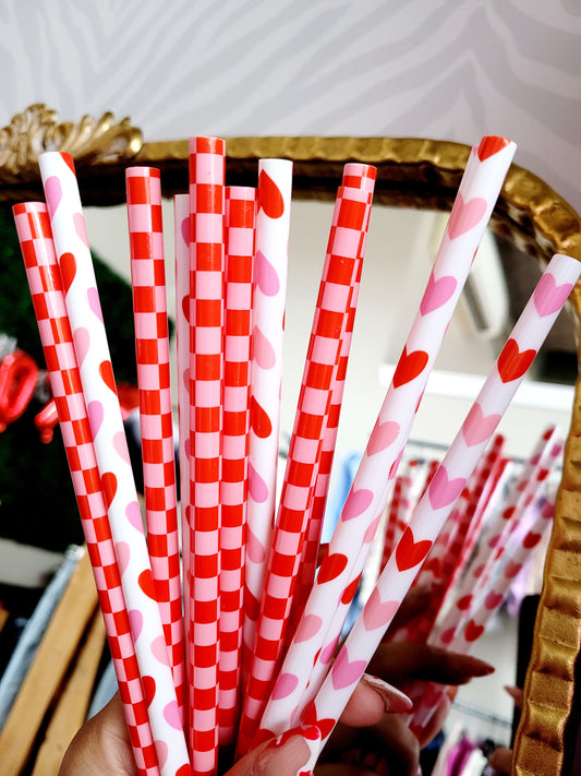 CHECKERED HEART STRAWS