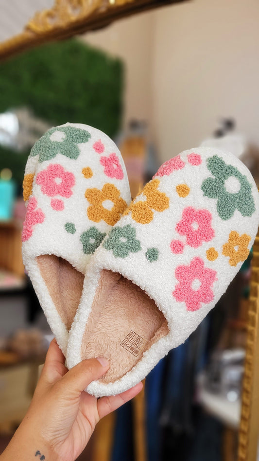 DAISY FLOWER SLIPPERS