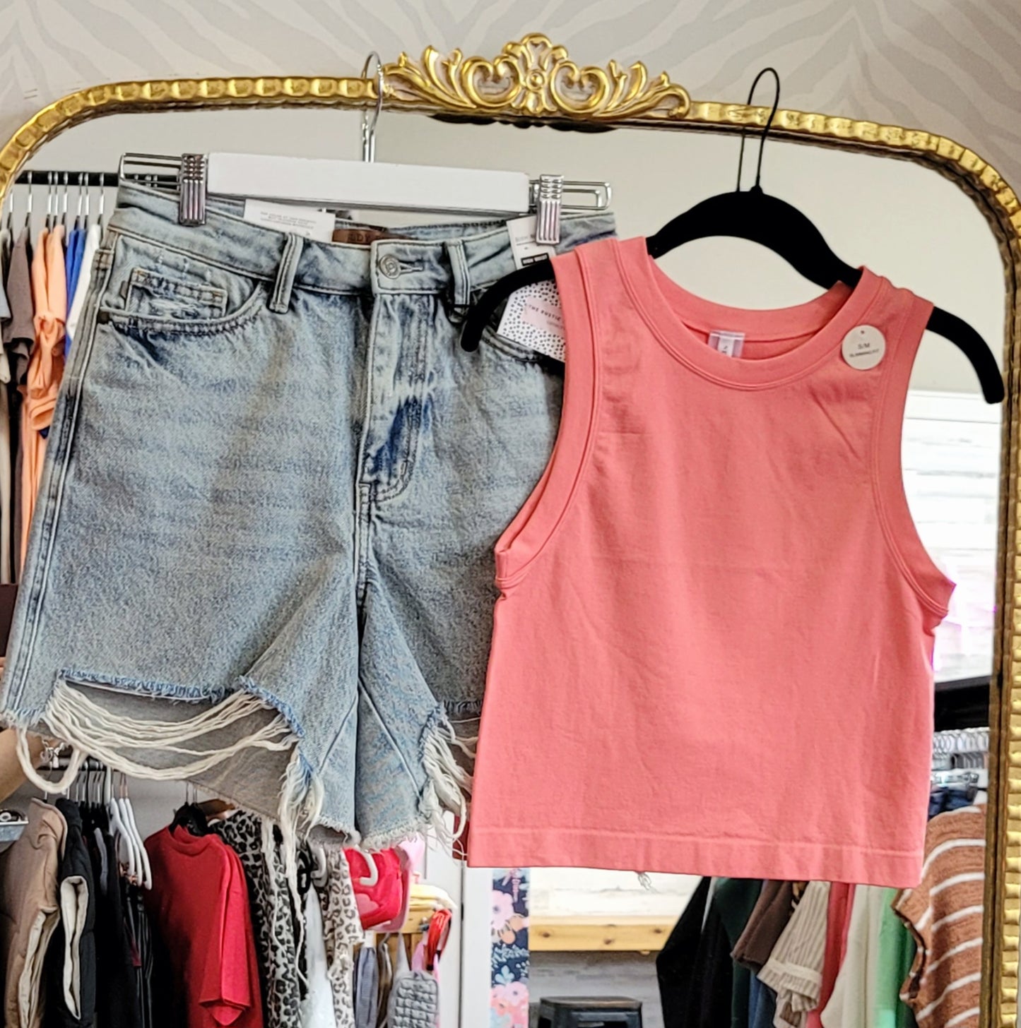 CORAL SEAMLESS CROP TANK